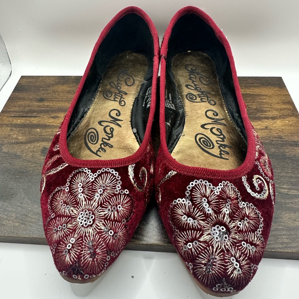 Naughty Monkey Burgundy Velvet Sequined Embroidered Flats Women's 6.5 - Picture 3 of 7